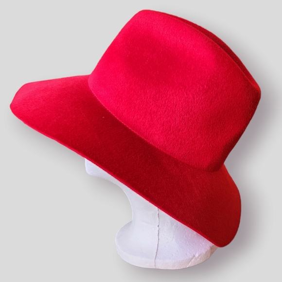 Gucci Red Rabbit Felt Large Asymmetrical Brim Hat Sz. M/57 - Picture 3 of 5
